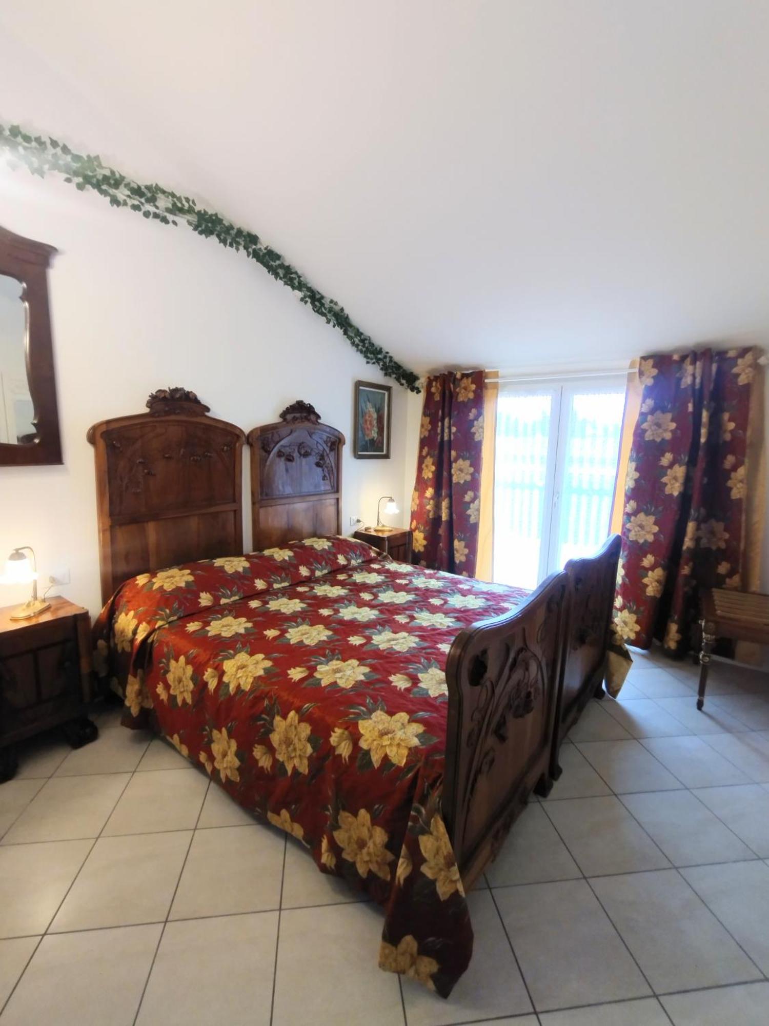Appartement Mansarda Di Masha à Villongo SantʼAlessandro Extérieur photo