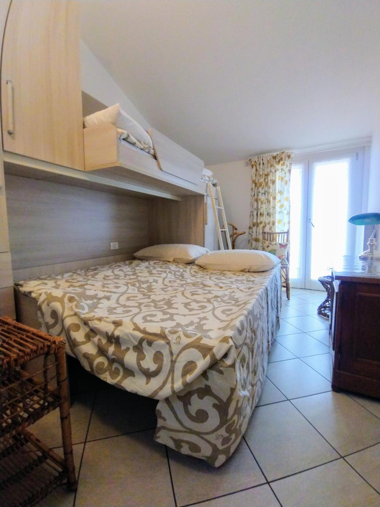Appartement Mansarda Di Masha à Villongo SantʼAlessandro Extérieur photo