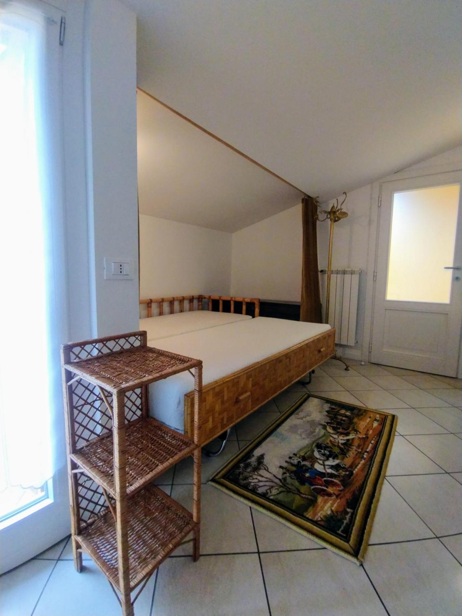 Appartement Mansarda Di Masha à Villongo SantʼAlessandro Extérieur photo